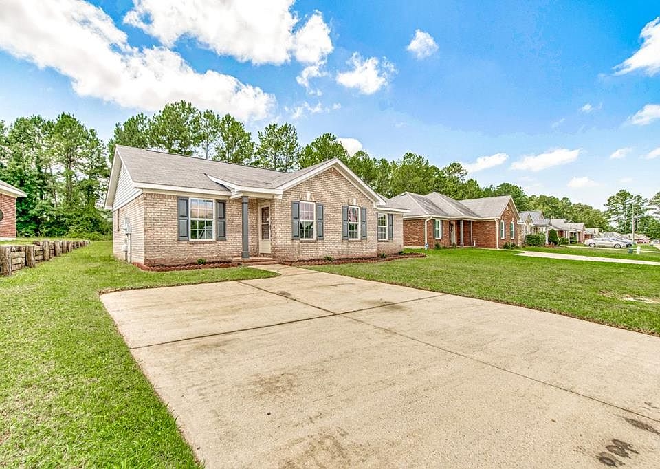 1st image of 4719 Laural Oak Dr