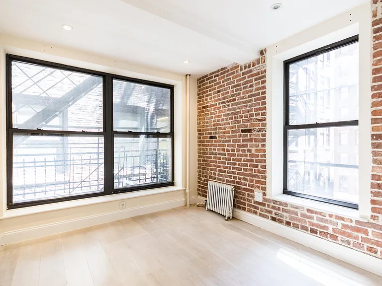 41 W 24th St #5R — Photo 4