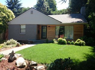 3717 SW Kenyon St, Seattle, WA 98126