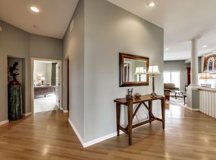 1411 Fairway Ct, Chaska, MN 55318