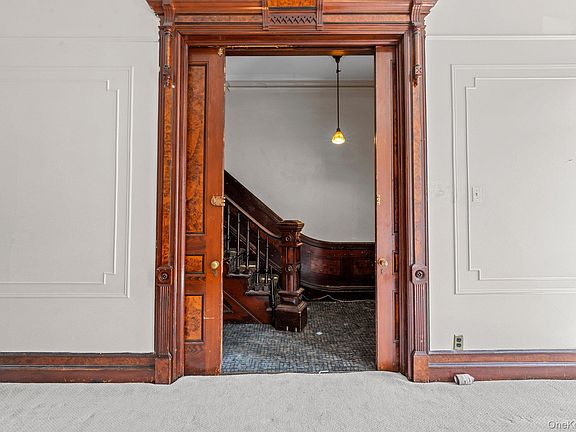 5th image of 367A Quincy Street