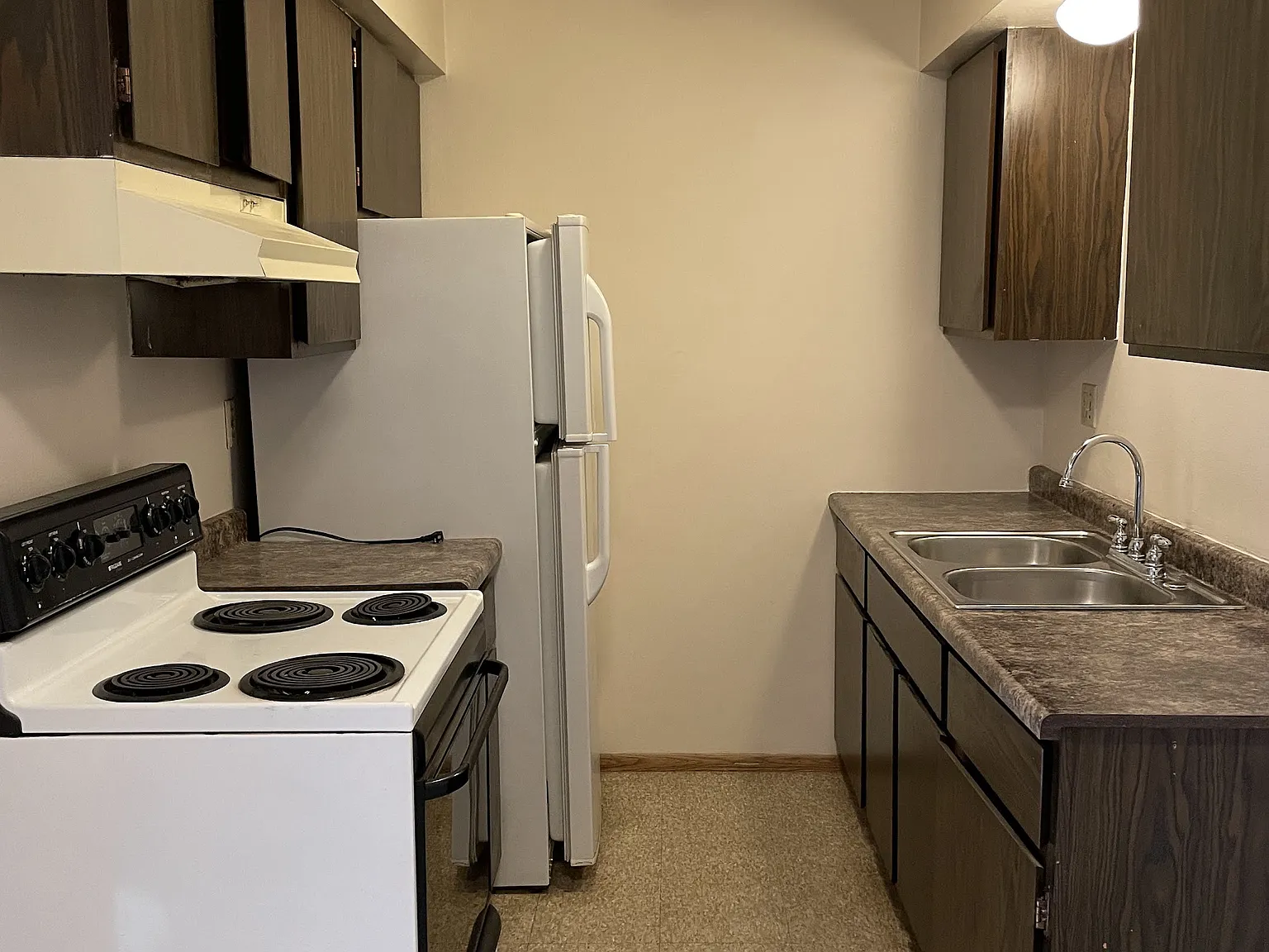 1 bed, 599 sqft, $995 — Photo 3