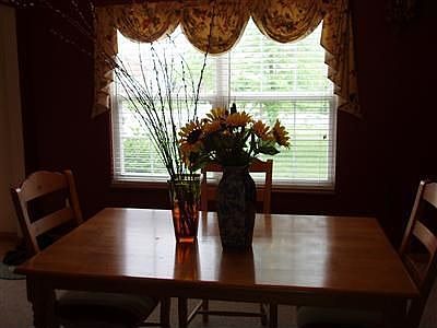 5th image of 144 Strawberry Fields Dr