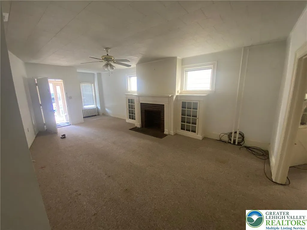 1 bed, 850 sqft, $850 — Photo 3