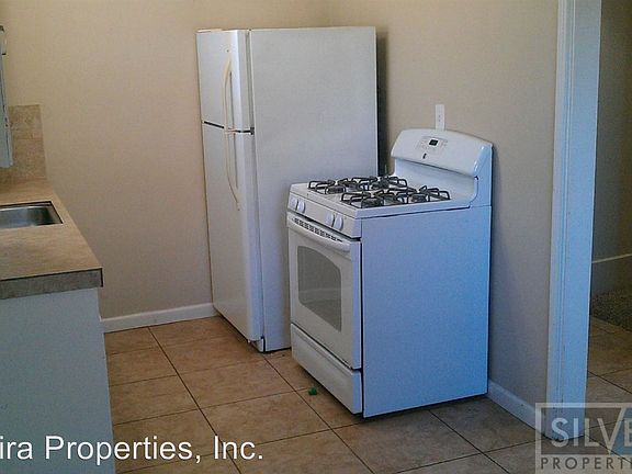 2nd image of 613-B N Oakley Ave