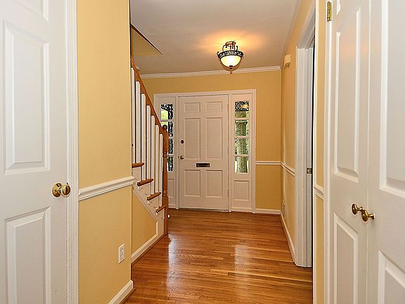 2nd image of 623 Blossom Dr