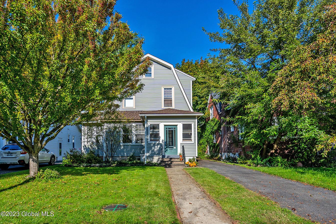 1st image of 44 Fleetwood Avenue