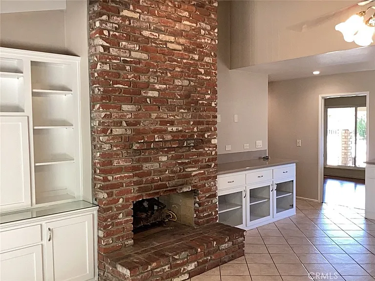 43922 Fenner Ave — Photo 6