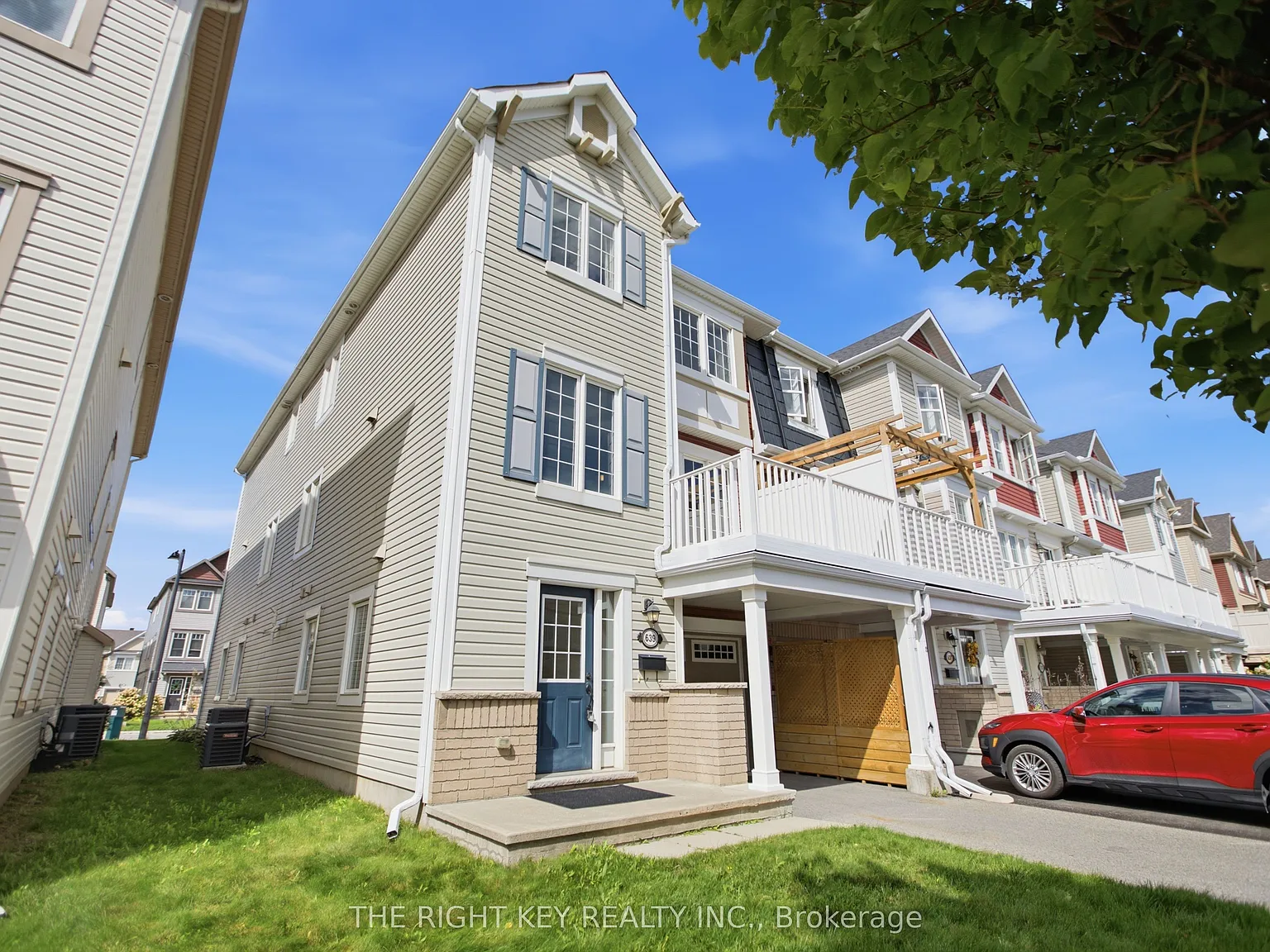 3 bed, $2,499 — Photo 4