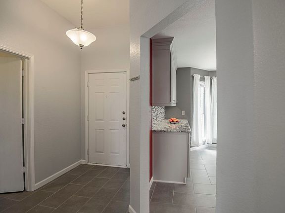 2nd image of 3136 Kildeer Ct