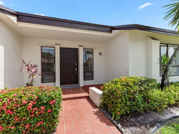 6090 Ambertree Lane, Greenacres, FL 33463