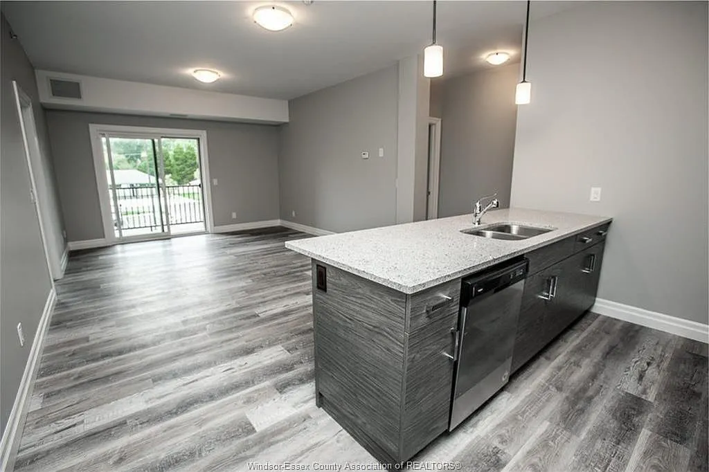 2 bed, 2.0 bath, 1236 sqft, $2,450 — Photo 4