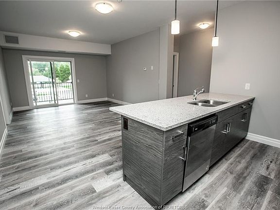 4th image of 5840 Newman Blvd #205