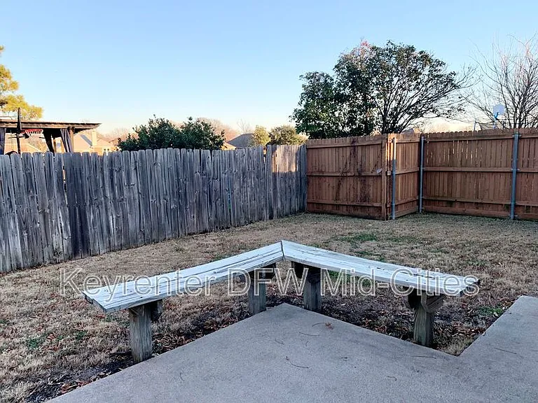 2606 Lonesome Oak Dr — Photo 22