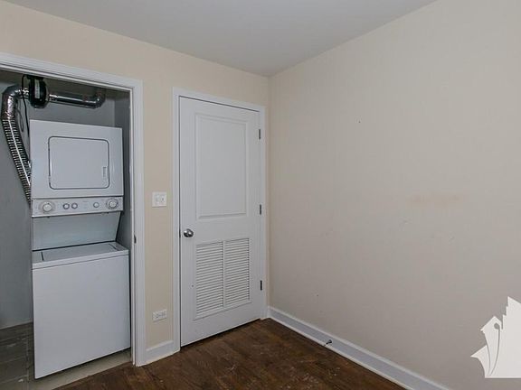 5th image of 1819 W Leland Ave APT 2