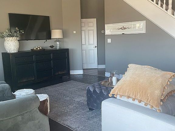 2nd image of 14025 Sapphire Dr