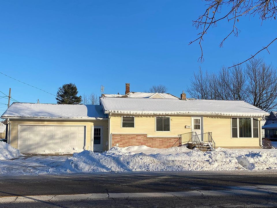 1st image of 1560 Pierce Ave