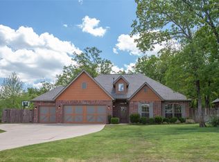 9284 Scarlet Oak Dr, Sand Springs, OK 74063