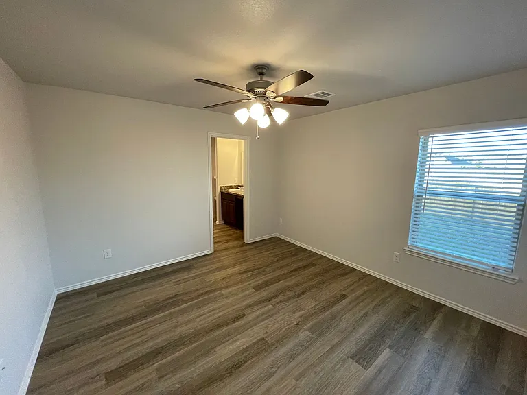 355 Cumberland Forest Dr — Photo 6