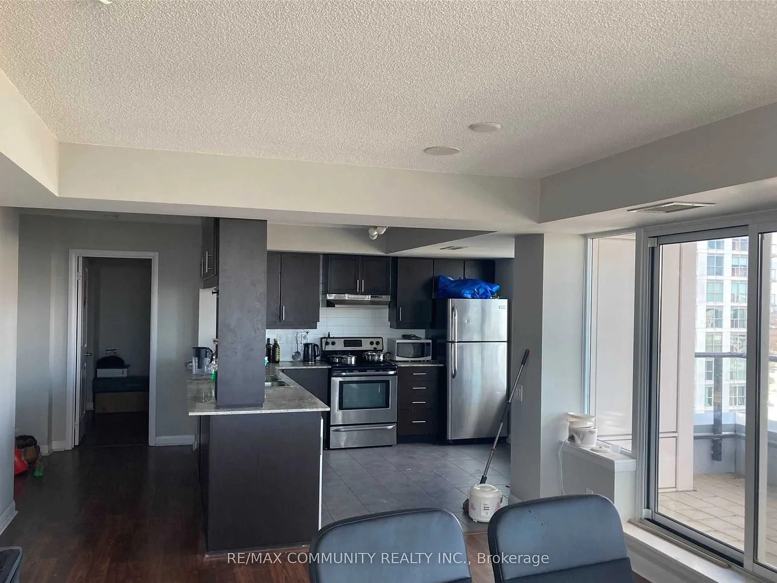 3 bed, $3,490 — Photo 4