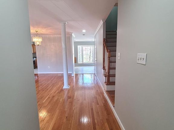 4th image of 6644 Green Ash Dr