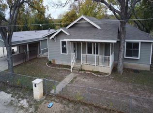 1714 Geneva St, Castroville, TX 78009