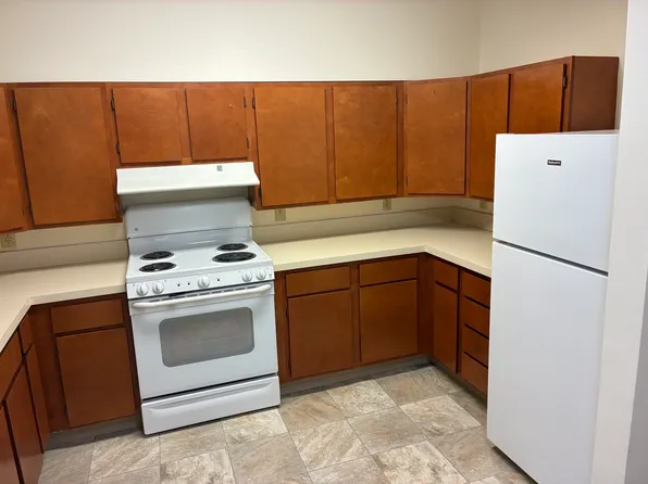 Carmen Romano Apartments, 67 Sackett Point Rd #C9c5fded8, North Haven, CT 06473