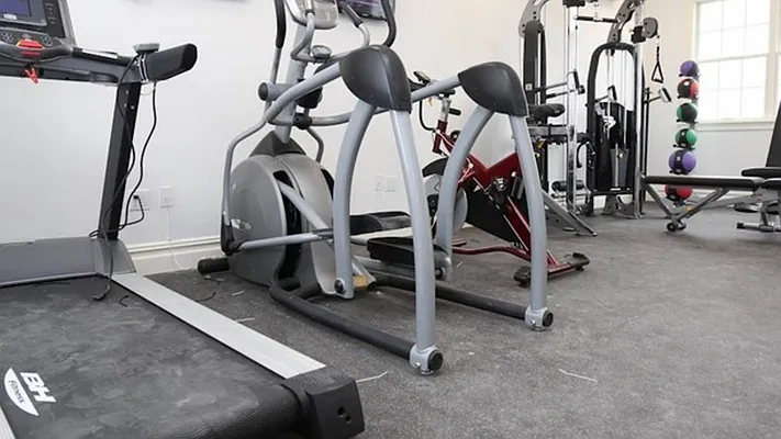 Rented by Nooklyn NYC LLC | media 47