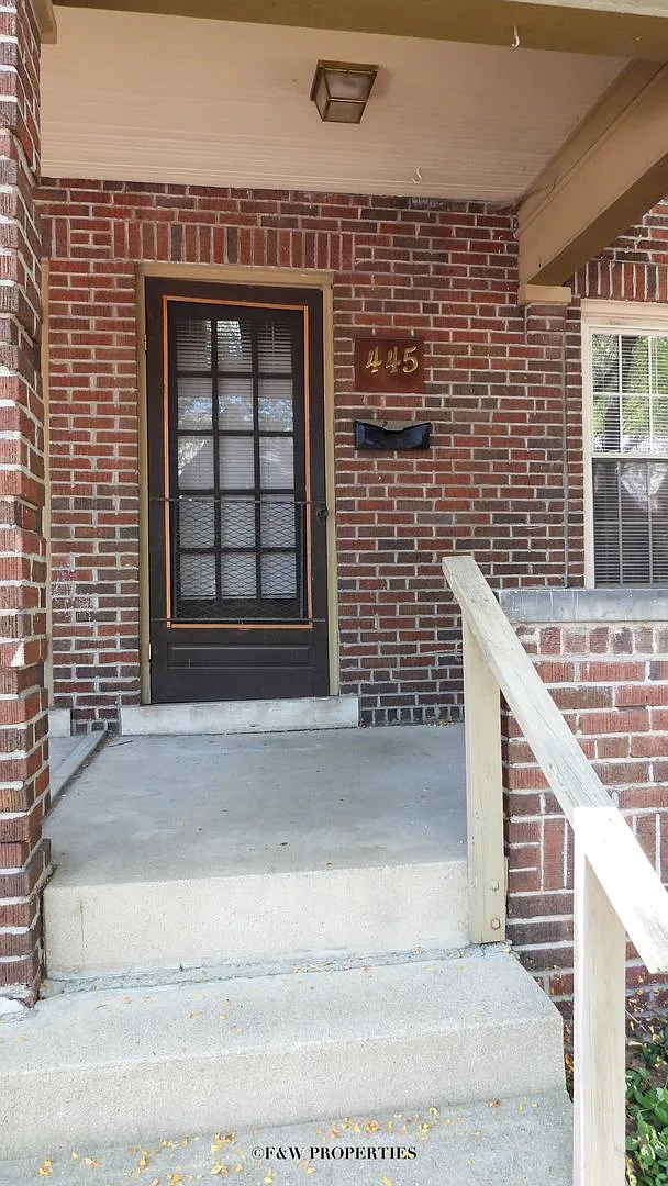 437-451 Rhoads Ave — Photo 2