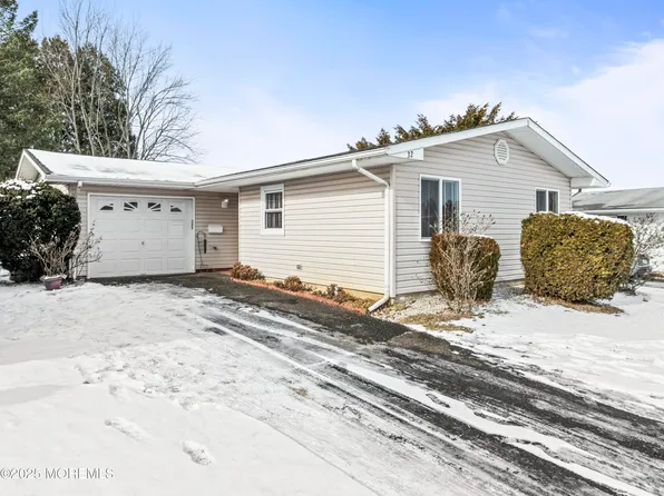 32 Tony Court, Brick, NJ 08724