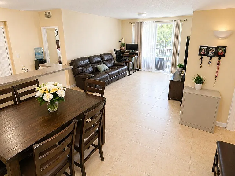 7980 N Nob Hill Rd #205 — Photo 13