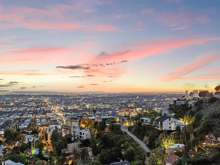 Escape the ordinary and immerse yourself in Hollywood's elite lifestyle.