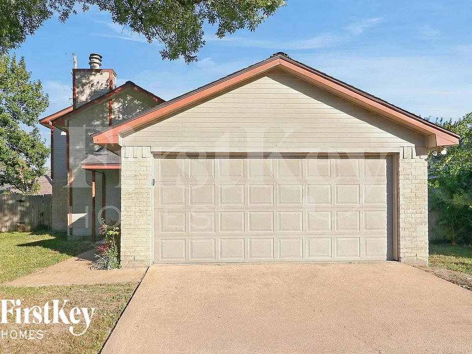 9814 Pale Star Dr