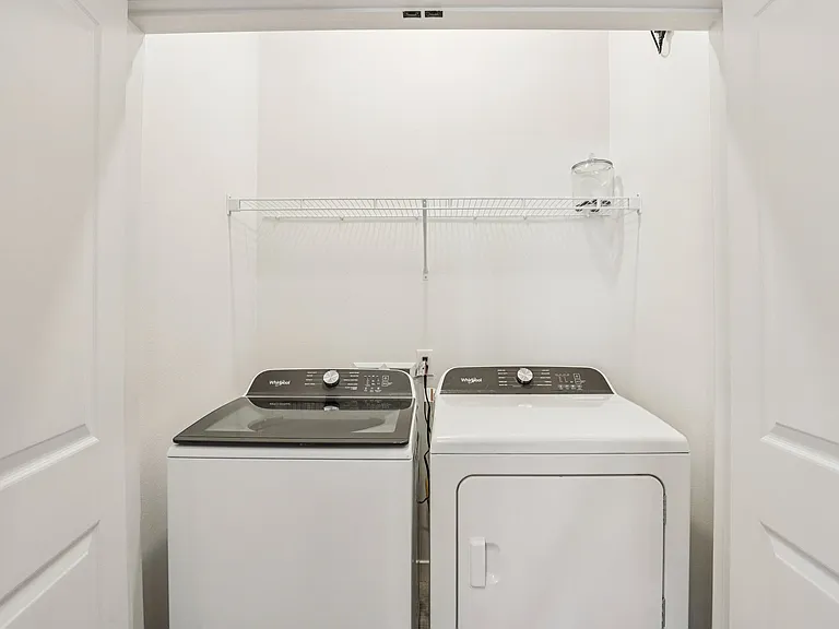 Lura Vegas Apartments — Photo 20
