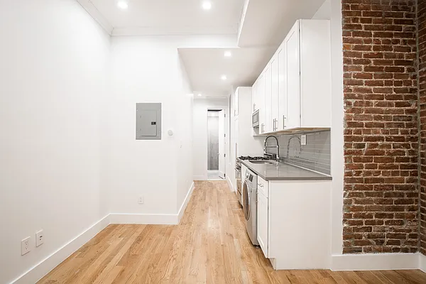 Rented by Triplemint | media 10