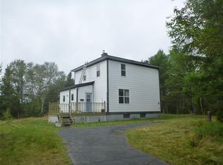 15 Loop Rd, Terra Nova, NL A0C1L0