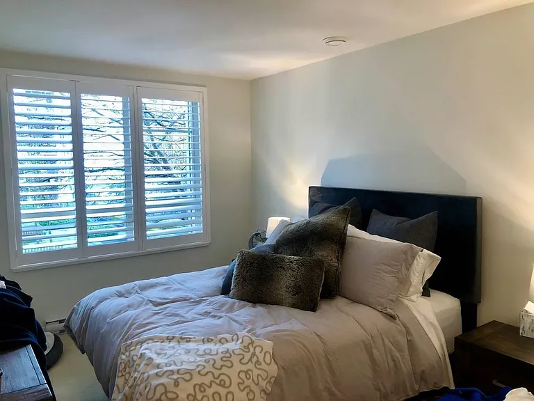 701 Klahanie Dr — Photo 5