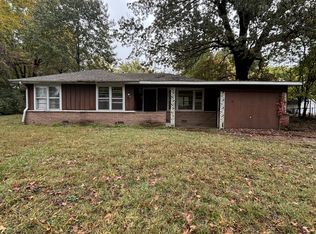 76 Hillcrest Circle Dr, Jackson, TN 38301