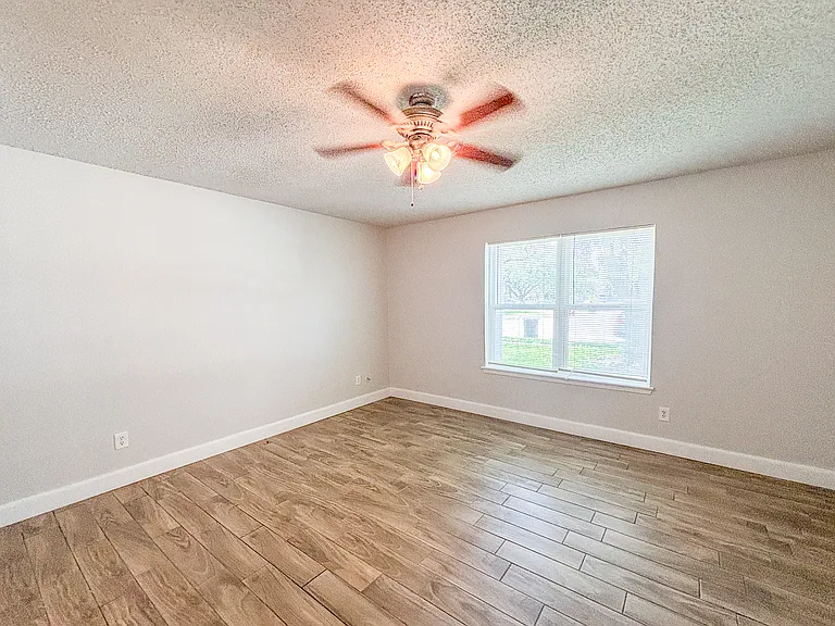 8634 Westgrove Dr — Photo 22