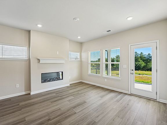 The Paisley floorplan with the Finesse Linen interior package.