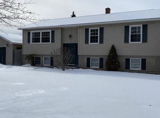 39 Deer Park Dr, Brewer, ME 04412