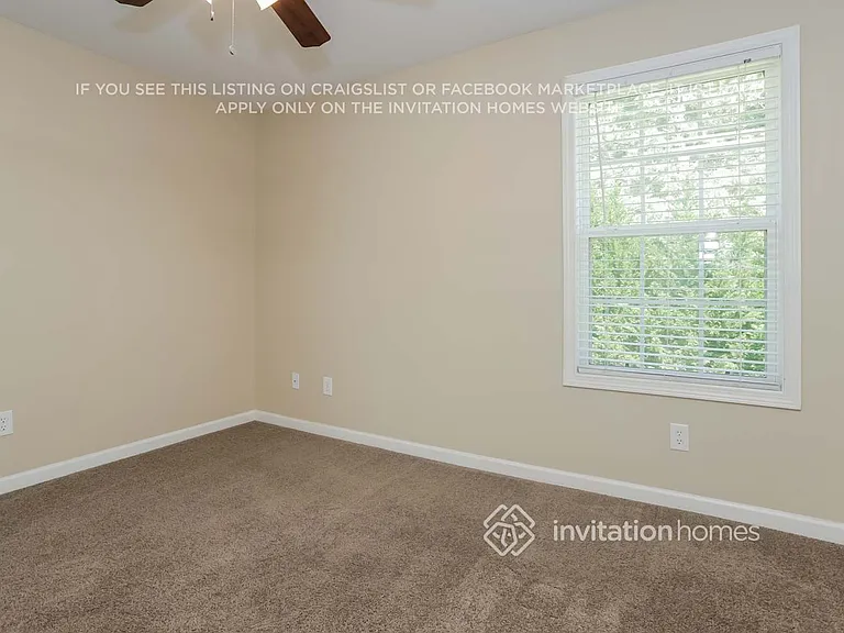 925 Lakeside Ct — Photo 11