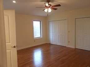 5th image of 1410 Woodmont Dr