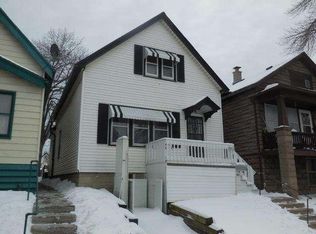 2010 S 14th St, Milwaukee, WI 53204