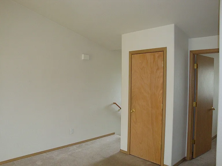 2020 S 7th St #H — Photo 16