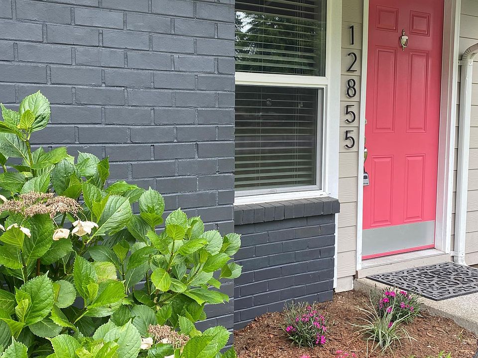 Welcome to the Candy Drop Rambler located at The Terrace neighborhood.