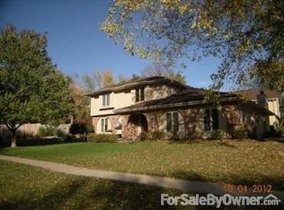 301 36th St, West Des Moines, IA 50265