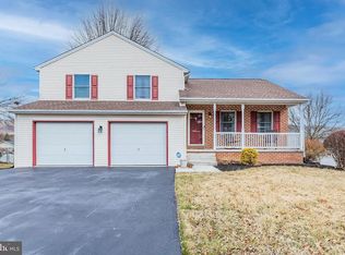 611 W Shady Ln, Enola, PA 17025
