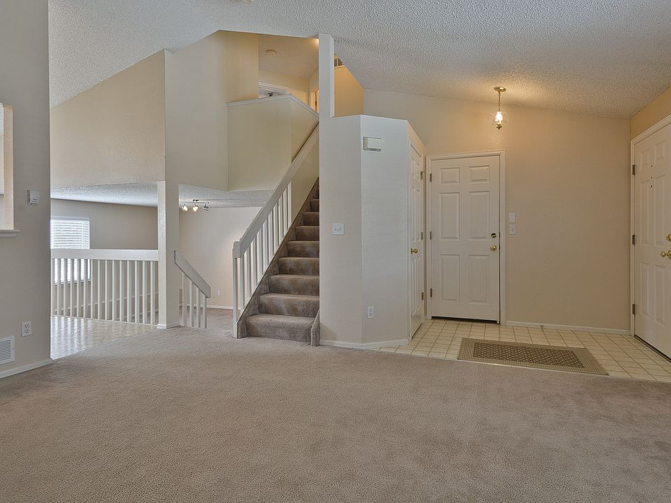 Living/Entry