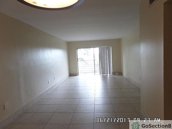 3rd image of 3710 NW 21st St APT 106